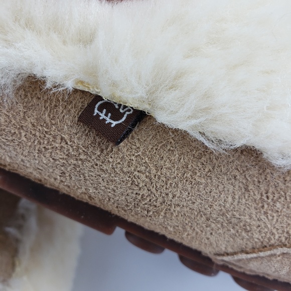 SOLD Lamo Aussie Moc Mocassin Slipper Chestnut - Picture 6 of 8